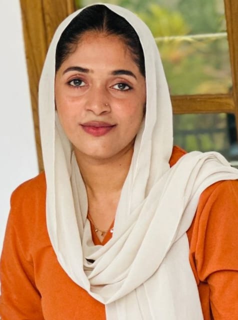 SANIFA THASNIM -  BA ENGLISH   DMCE